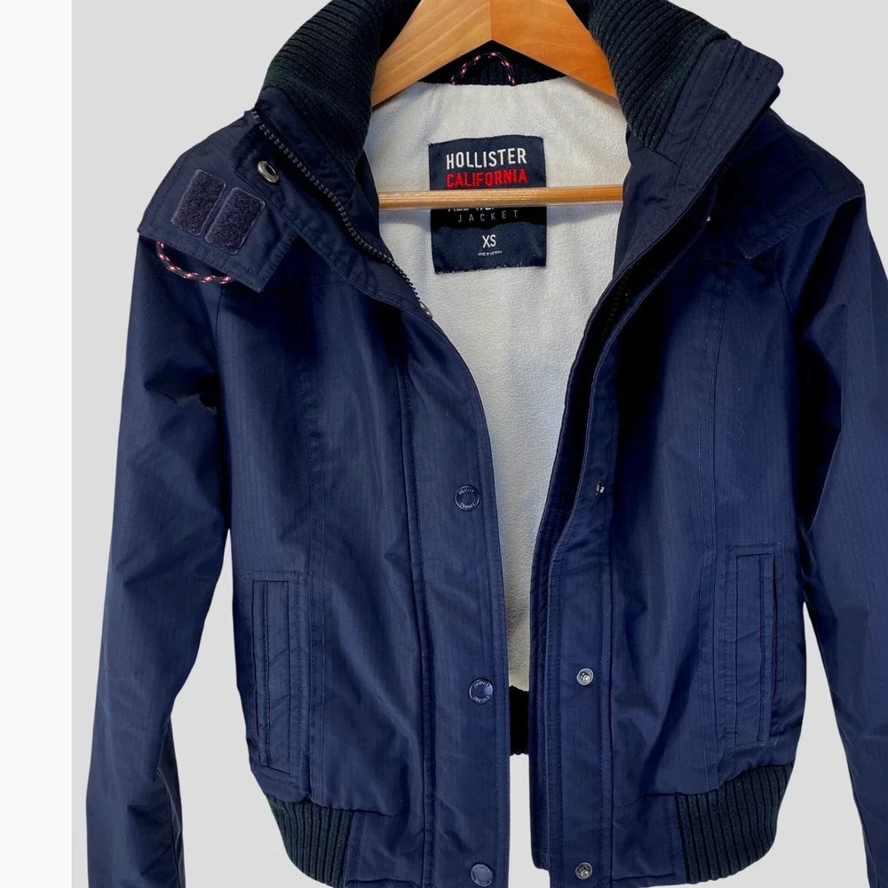 Hollister Navy Blue All-Weather Jacket Fleece Lined Removable Hood XS No Fur - Picture 2 of 15
